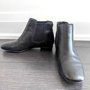 WOMEN'S KARL LAGERFIELD BLACK LEATHER BOOTIES (6)